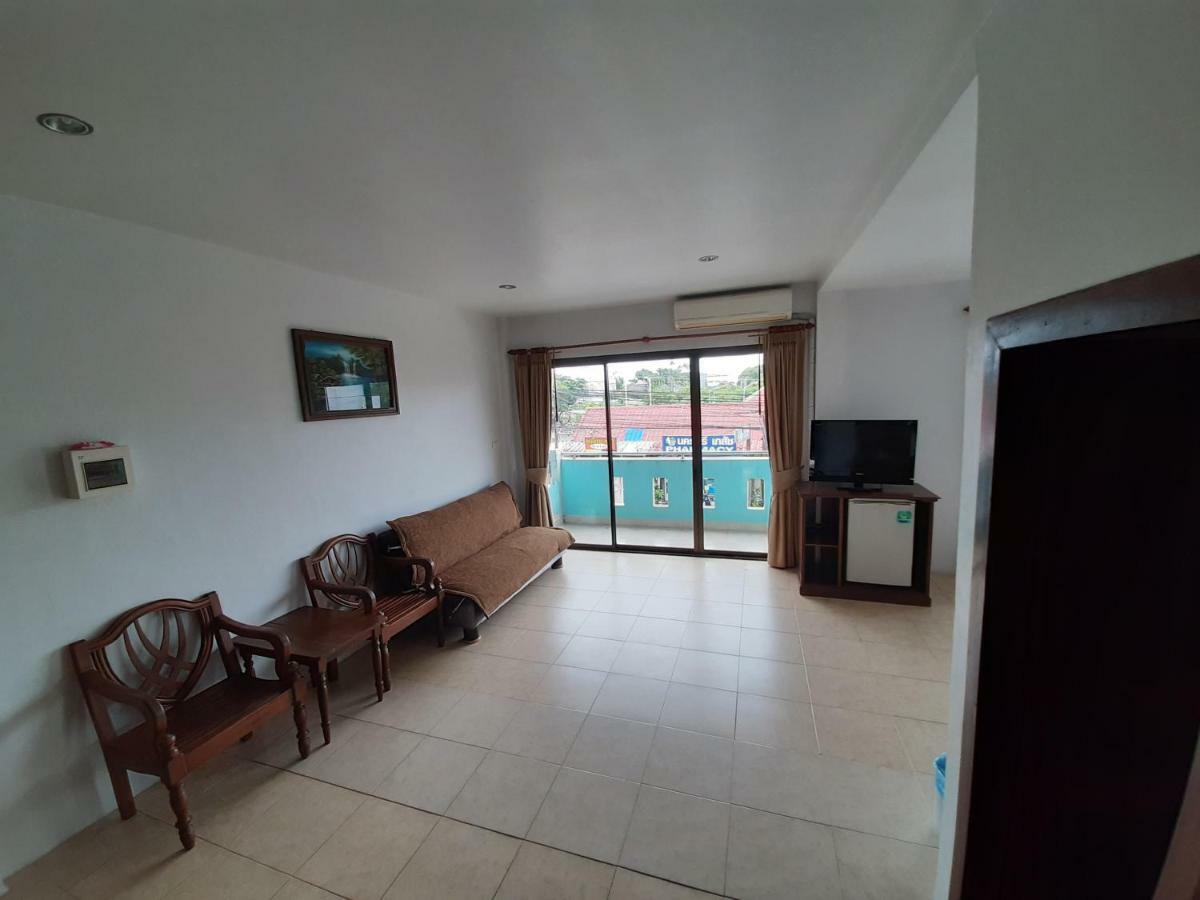 Holiday Guest House Chaweng  Exterior photo