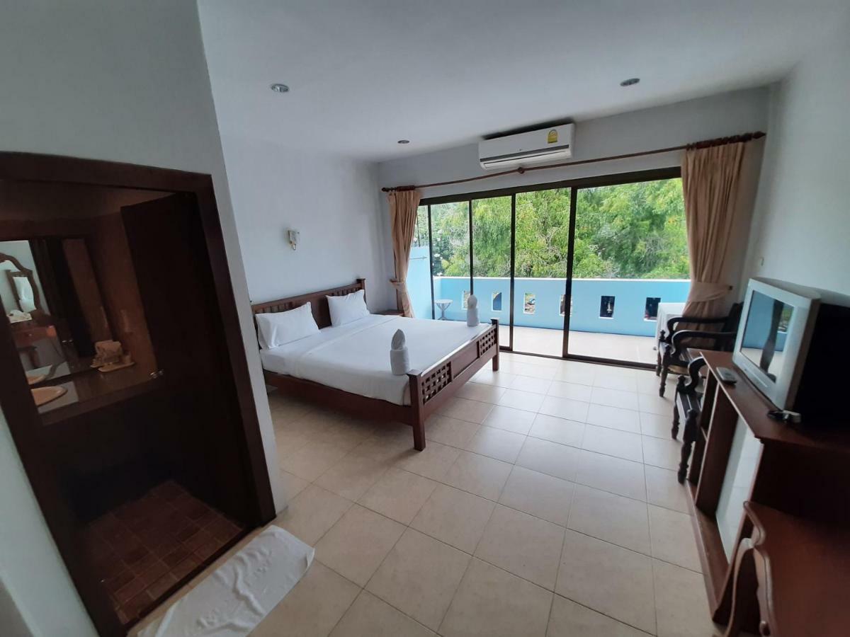 Holiday Guest House Chaweng  Exterior photo