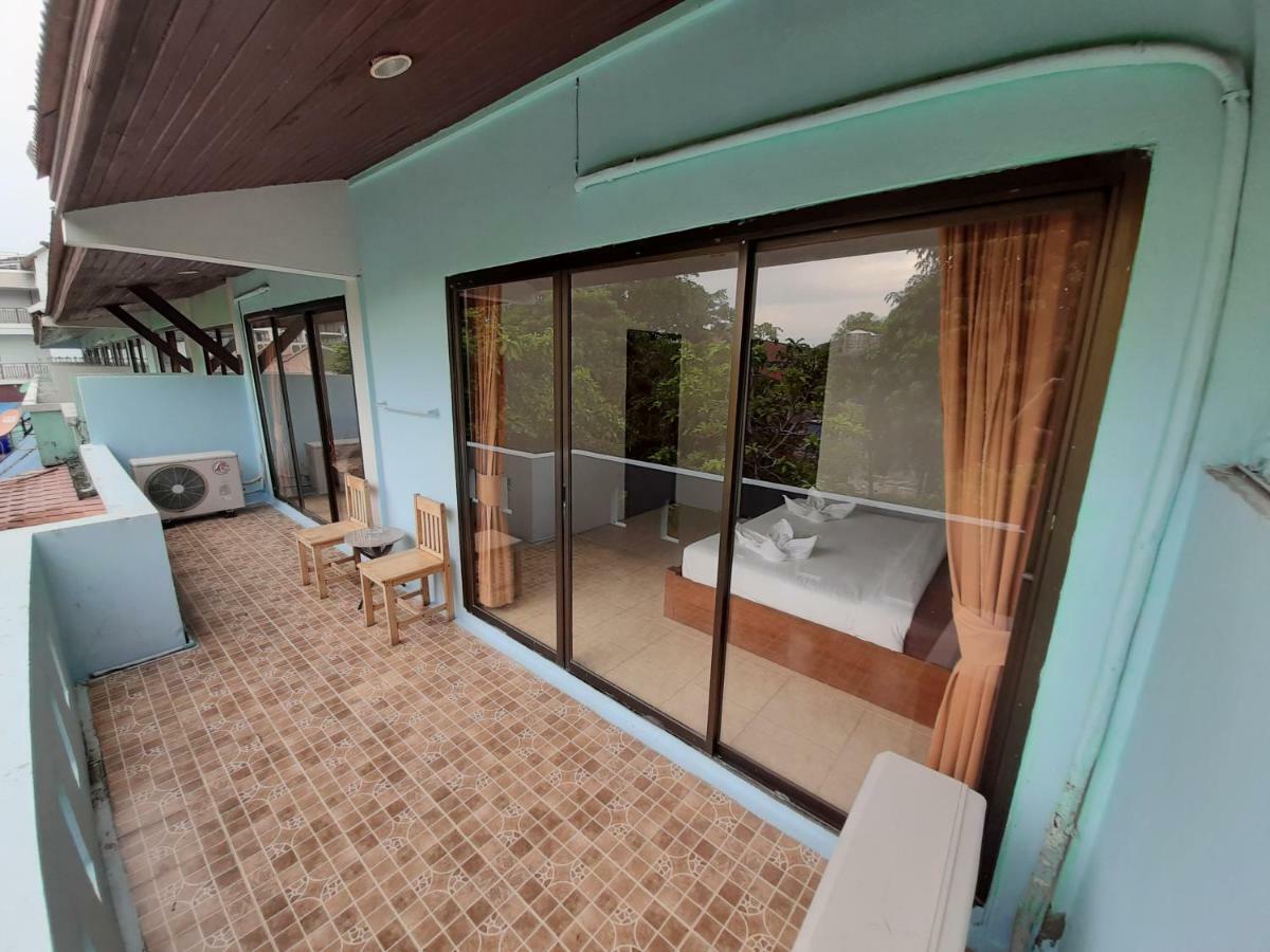 Holiday Guest House Chaweng  Exterior photo